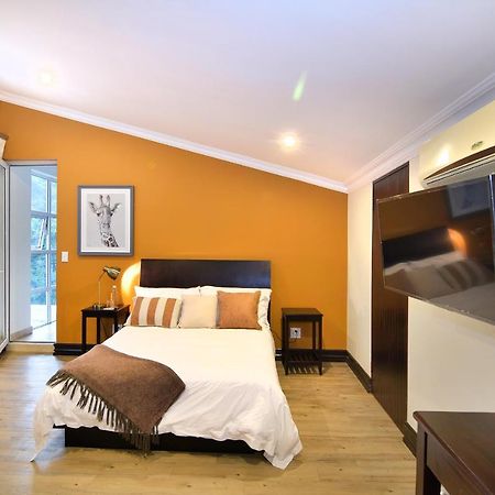 Sandown Guest House Joanesburgo Exterior foto